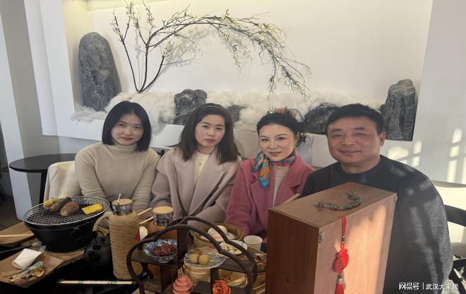 TA木门举办设计圈围炉煮茶交流活动K8凯发武汉设计进化委员会-TA(图5)
