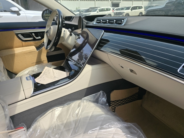 驰S500出色的静谧性营造豪华行驶质感凯发app网站全新2025款平行进口奔(图5)