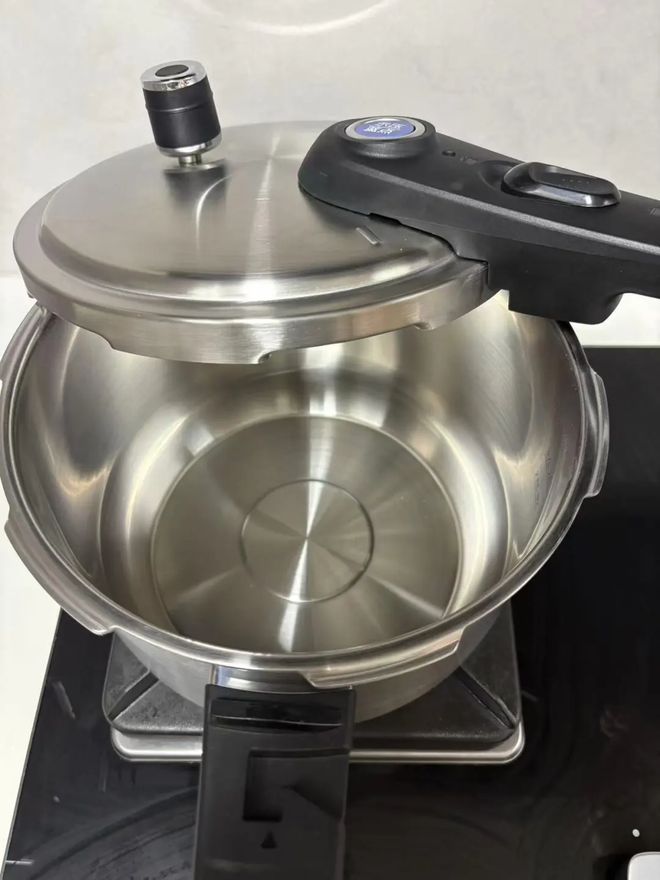 被不做饭的年轻人“撂倒”？凯发k8娱乐登录百亿巨头(图3)